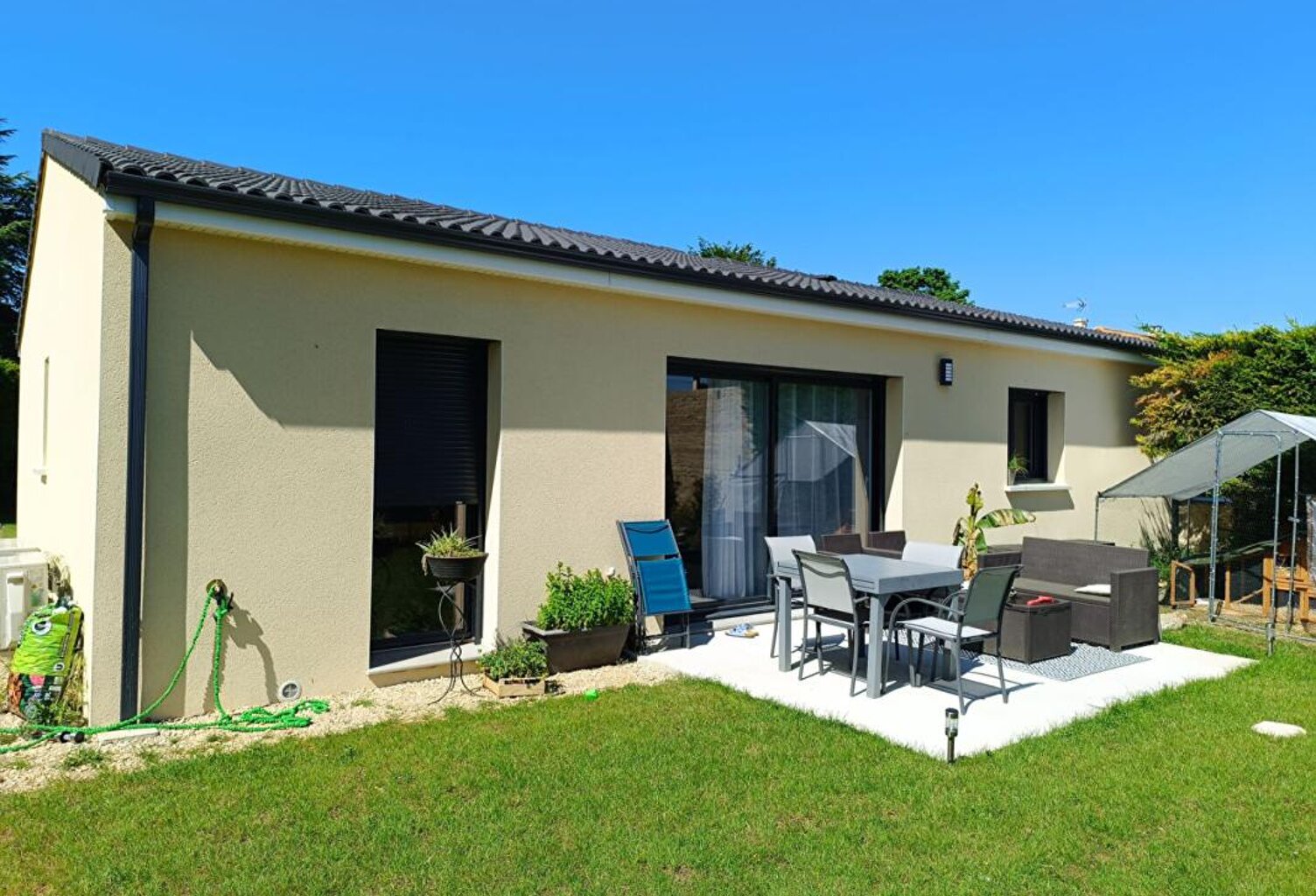 Maison Quartier Fontrable Château Larcher, collé à Vivonne 5 pièces 87.23 m2 — photo 1