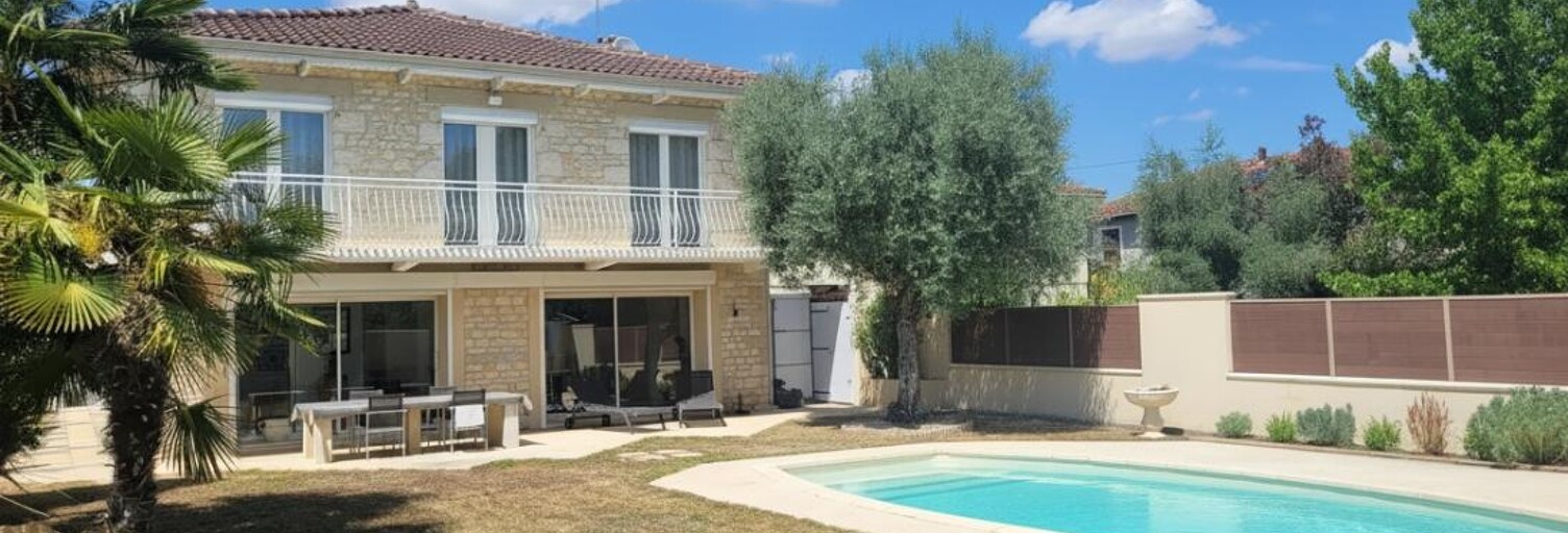 Maison 6 Pièces 204 m² à vendre à Gond-Pontouvre (16160)