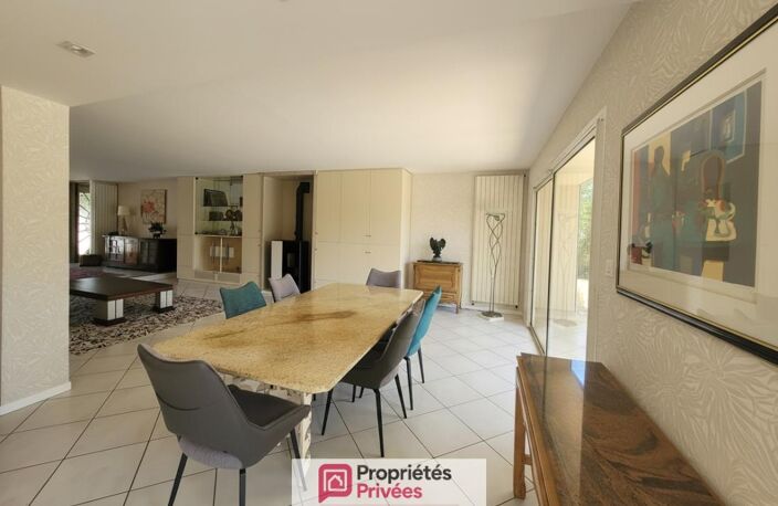 GOND PONTOUVRE (16160) : Maison de 204m2 avec piscine — photo 3