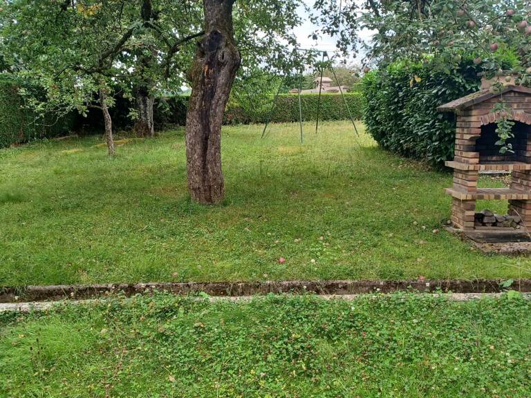 TERRAIN CONSTRUCTIBLE VALENTIGNEY  EN FACE  DU CIMETIERE — photo 1