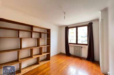 Appartement 3 pièces 730 €