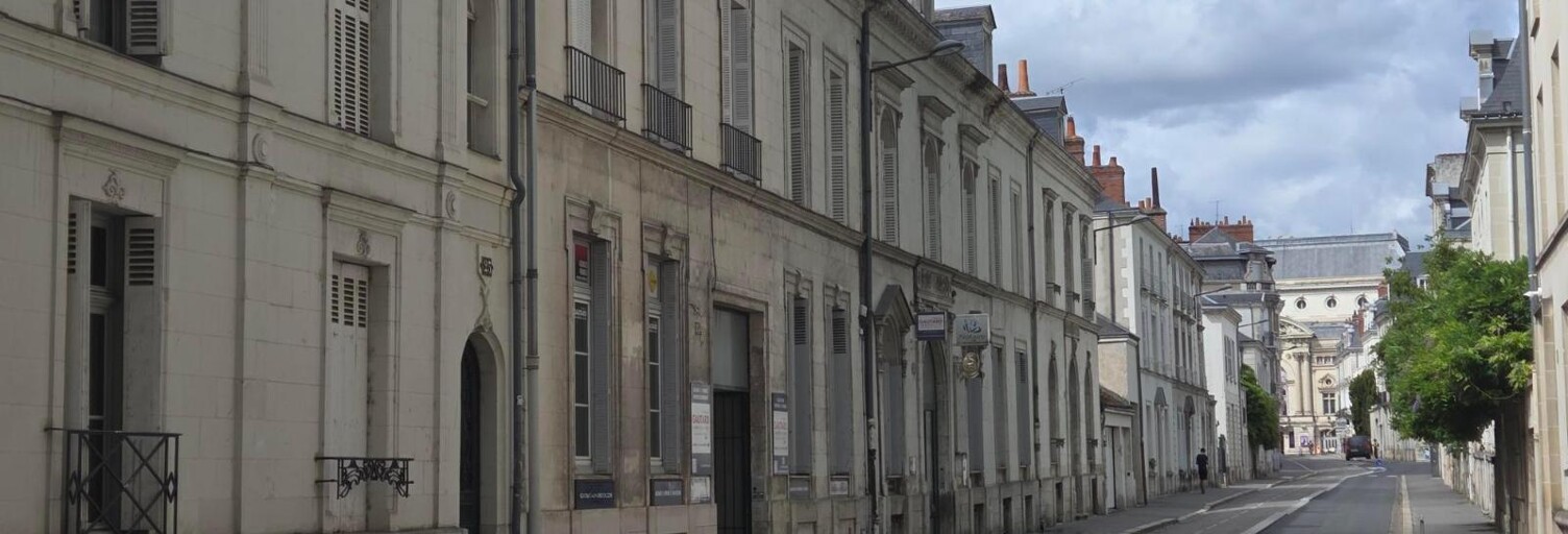 Bureau  50 m² à louer à Tours (37000)