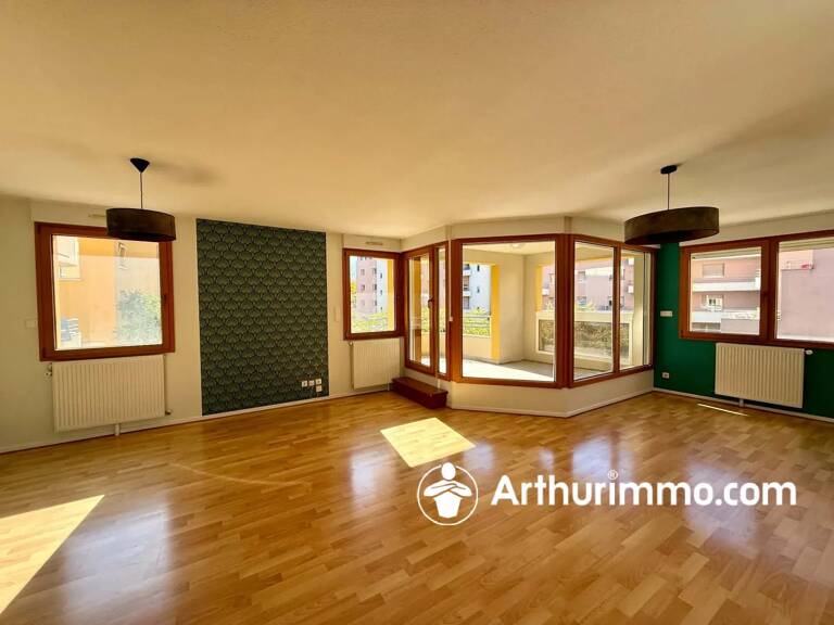 Appartement de 92 m² Vieille Ville avec Balcon — photo 1