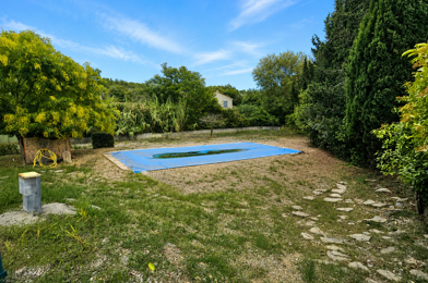 Terrain  239000 €