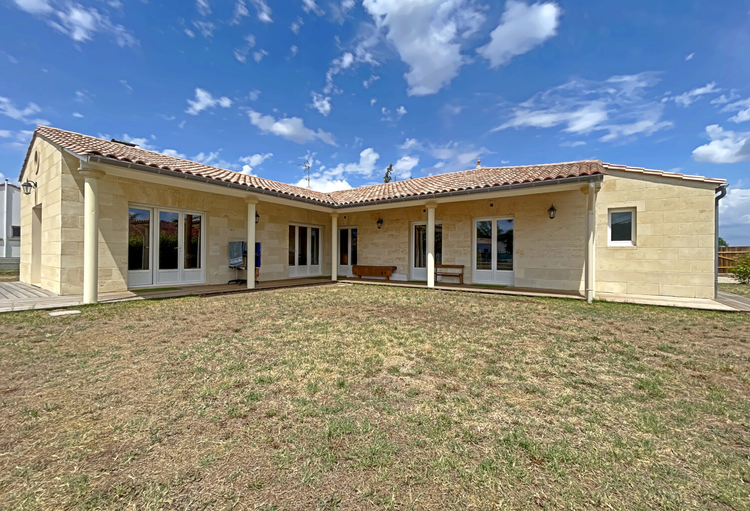 Maison T5 plain-pied - 157m2 - LIBOURNE — photo 1