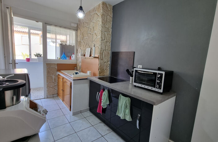 VAR (83) - À vendre - DRAGUIGNAN - Superbe Appartement avec — photo 4