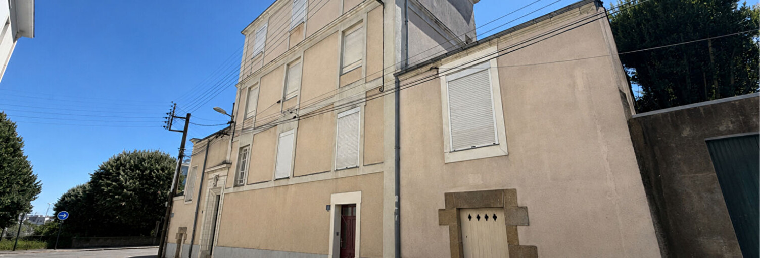 Immeuble  128 m² à vendre à Nantes (44100)