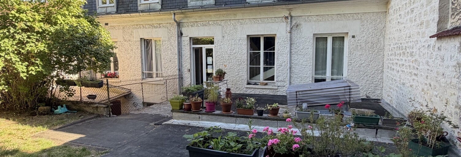 Immeuble  300 m² à vendre à Auvers-sur-Oise (95430)