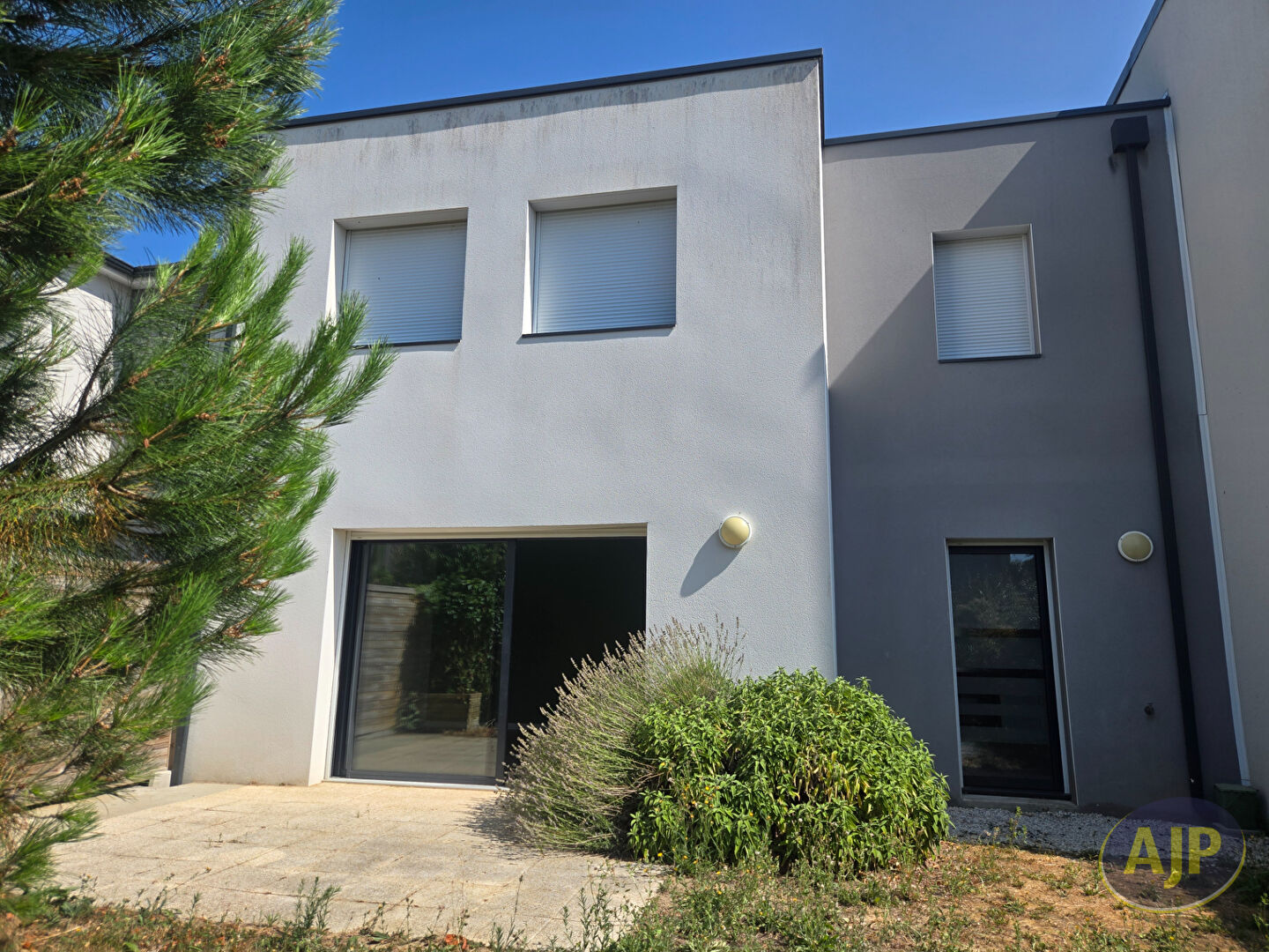 Agence immobilière de Ajp Immobilier St Marc sur Mer Tati