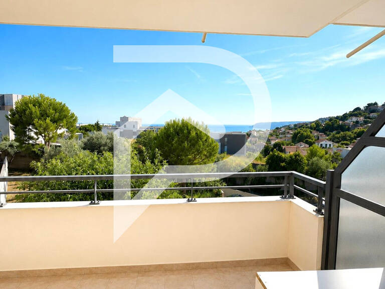 Appartement T3 lumineux avec vue mer,terrasse et box. — photo 1