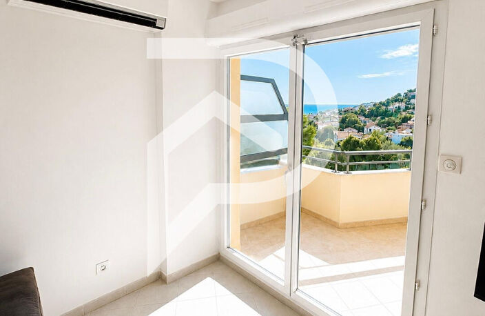 Appartement T3 lumineux avec vue mer,terrasse et box. — photo 4