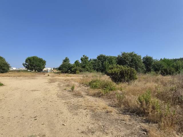 Vente Terrain 330 m&sup2; — photo du bien