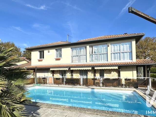 Vente Maison traditionnelle 11 pièces — photo du bien