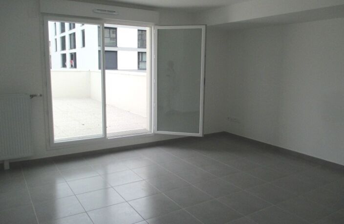 Studio 33m2 avec terrasse et parking — photo 4