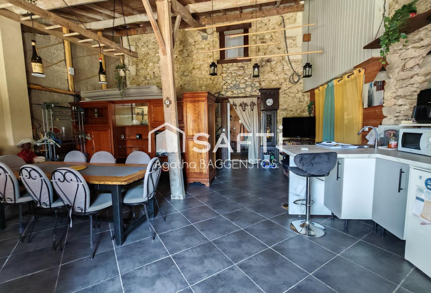 Maison en pierre — photo 1