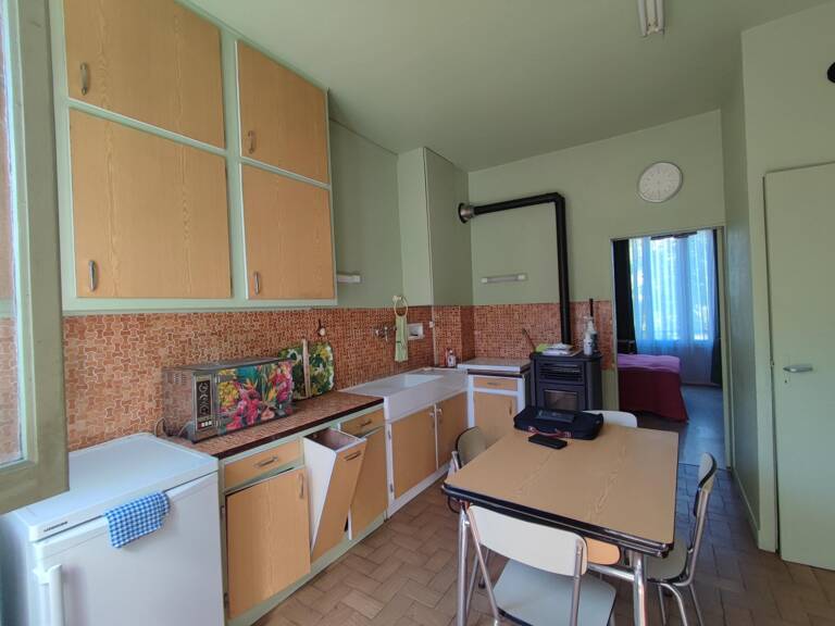Maison surélevée de 60 M² avec son terrain constructible — photo 1
