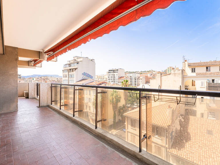 CASTELLANE: T4 105 m2 hab avec Terrasse 33 m2 — photo 1