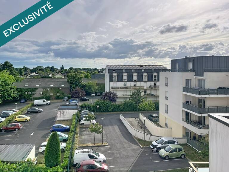 T3 loué avec terrasse et double parking — photo 1