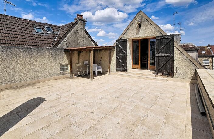 Appartement 2 pièces au dernier étage avec terrasse et parking — photo 3
