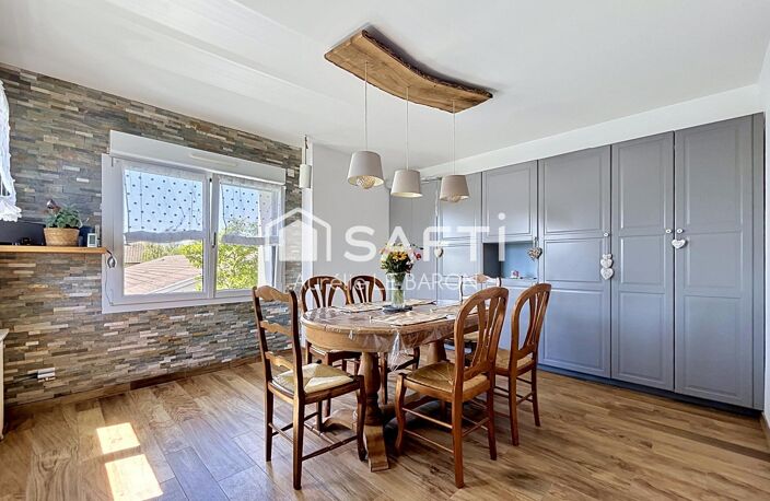 ATTON (54)  Maison familiale rénovée de 140 m² avec terrain, garages et prestations de qualité — photo 3