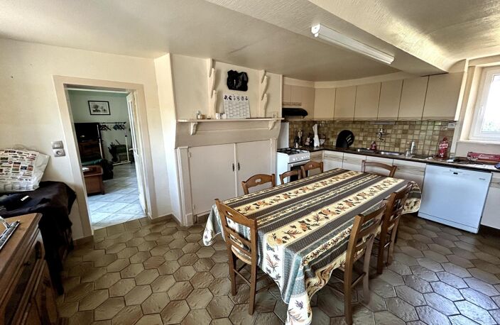 Maison en pierre  16 505 m² de terrain  Cadre champêtre exceptionnel — photo 2