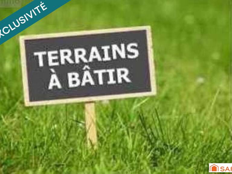TERRAIN A BATIR DE 1696m² — photo 1