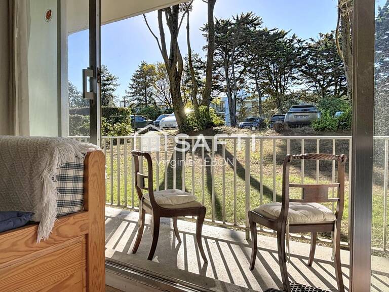 QUIBERON STUDIO 38 m² les plages à pieds parking privé en sous sol — photo 1