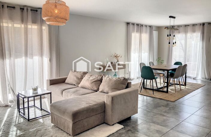 Villa 4 faces avec terrasse et jardin — photo 4