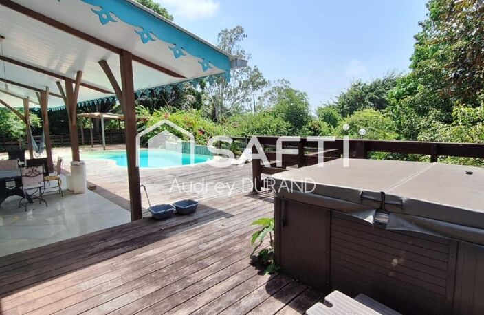 VILLA T5 AVEC PISCINE ET TERRAIN — photo 3