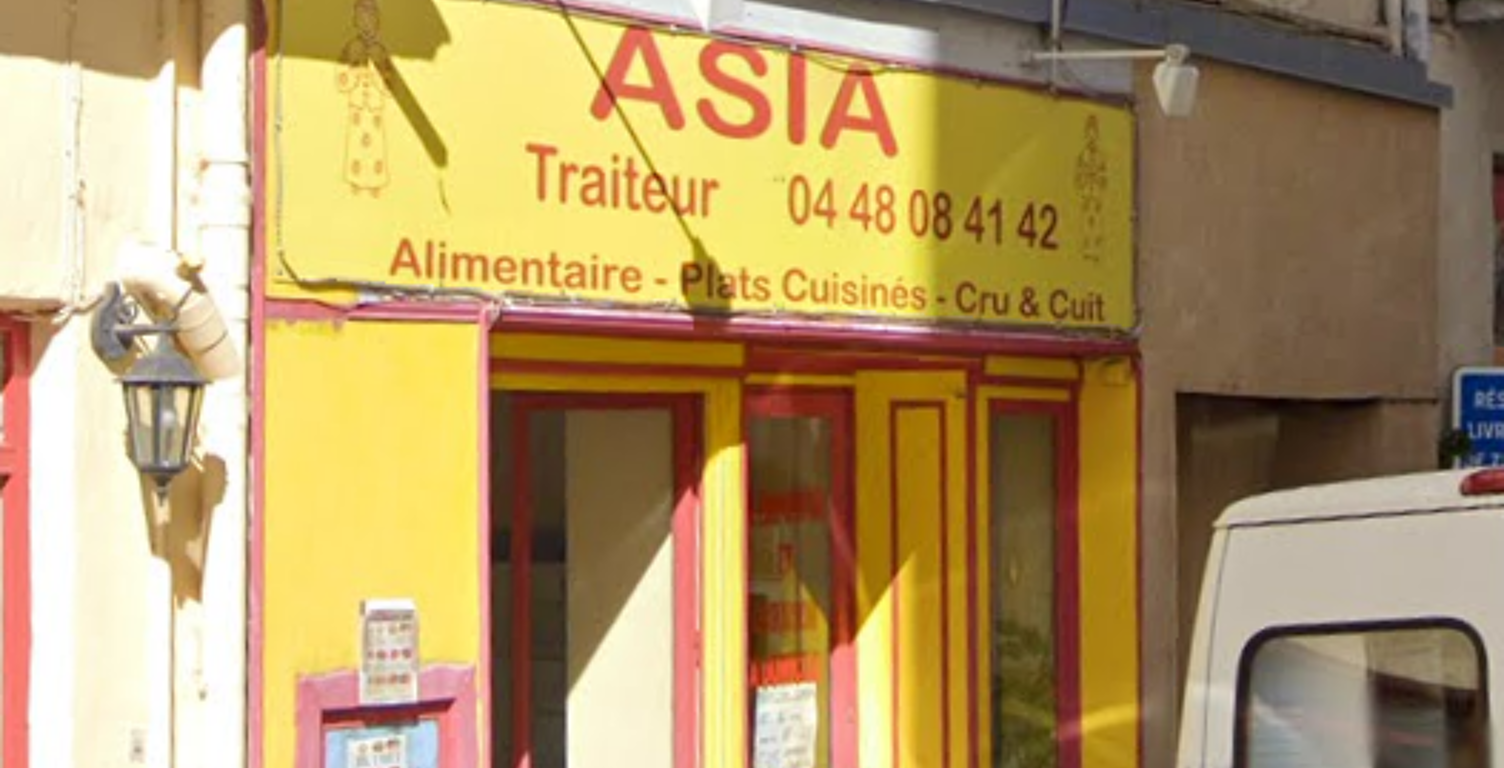 A LOUER SUR BEZIERS CENTRE VILLE - LOCAL COMMERCIAL 3-6-9 - — photo 1