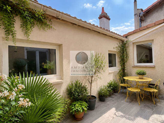 Appartement au coeur de Chateauvert avec patio et garage — photo du bien