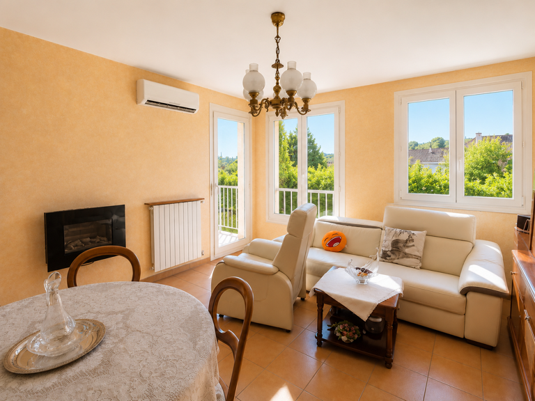 Village du Merlan   T3 lumineux, balcon, calme et verdure — photo 1