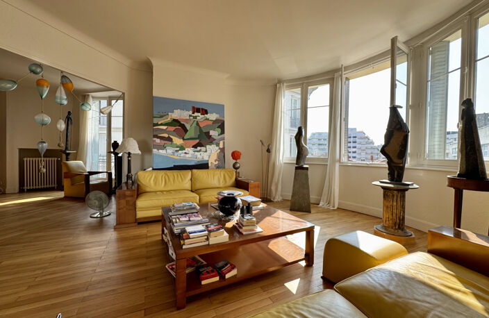 Triangle d'Or   Appartement de caractère 180 m2   Résidence — photo 2