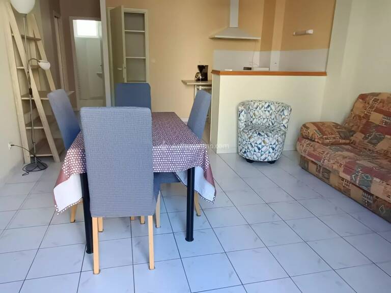 Maison divisée en deux appartements T2 et T4 — photo 1