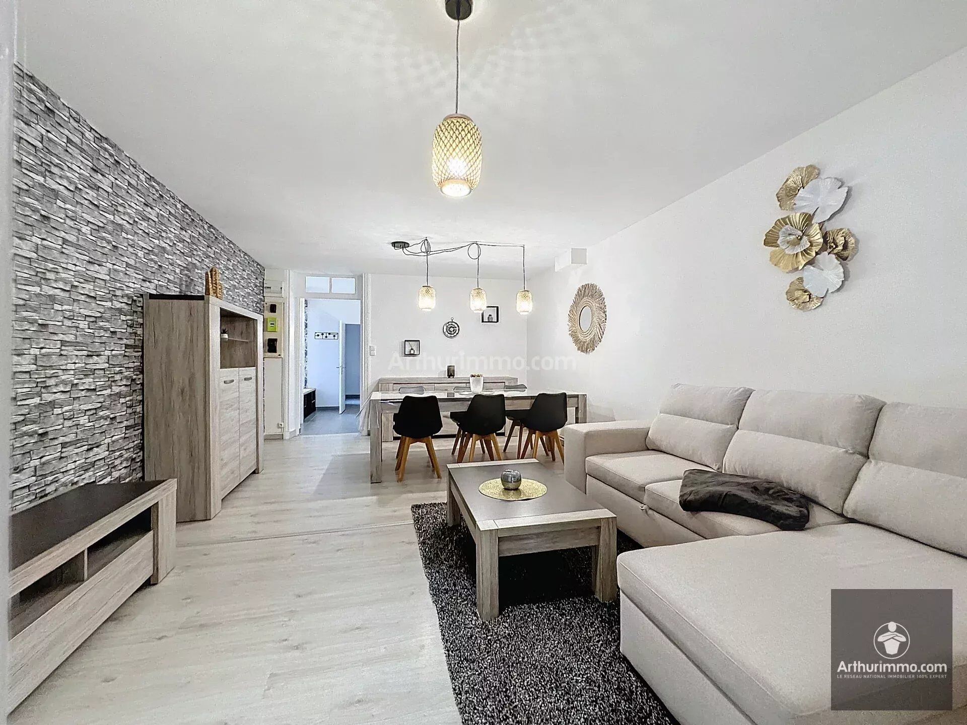 Appartement 2 pièces 63 m² · à Roanne · 63 m² · 695 €