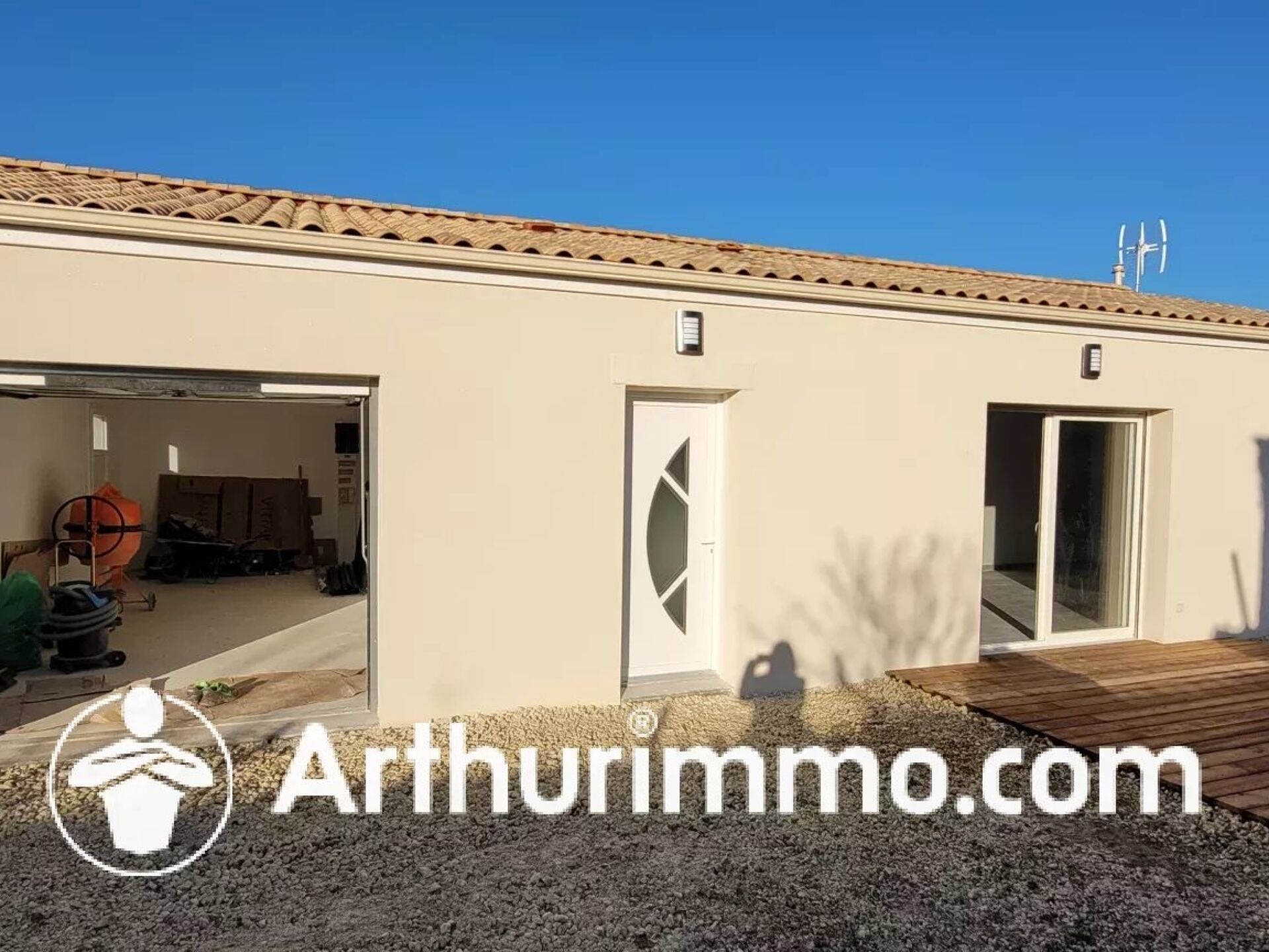 Maison 4 pièces 73 m² · à Saint-Jean-d'Angély · 73 m² · 860 €/mois