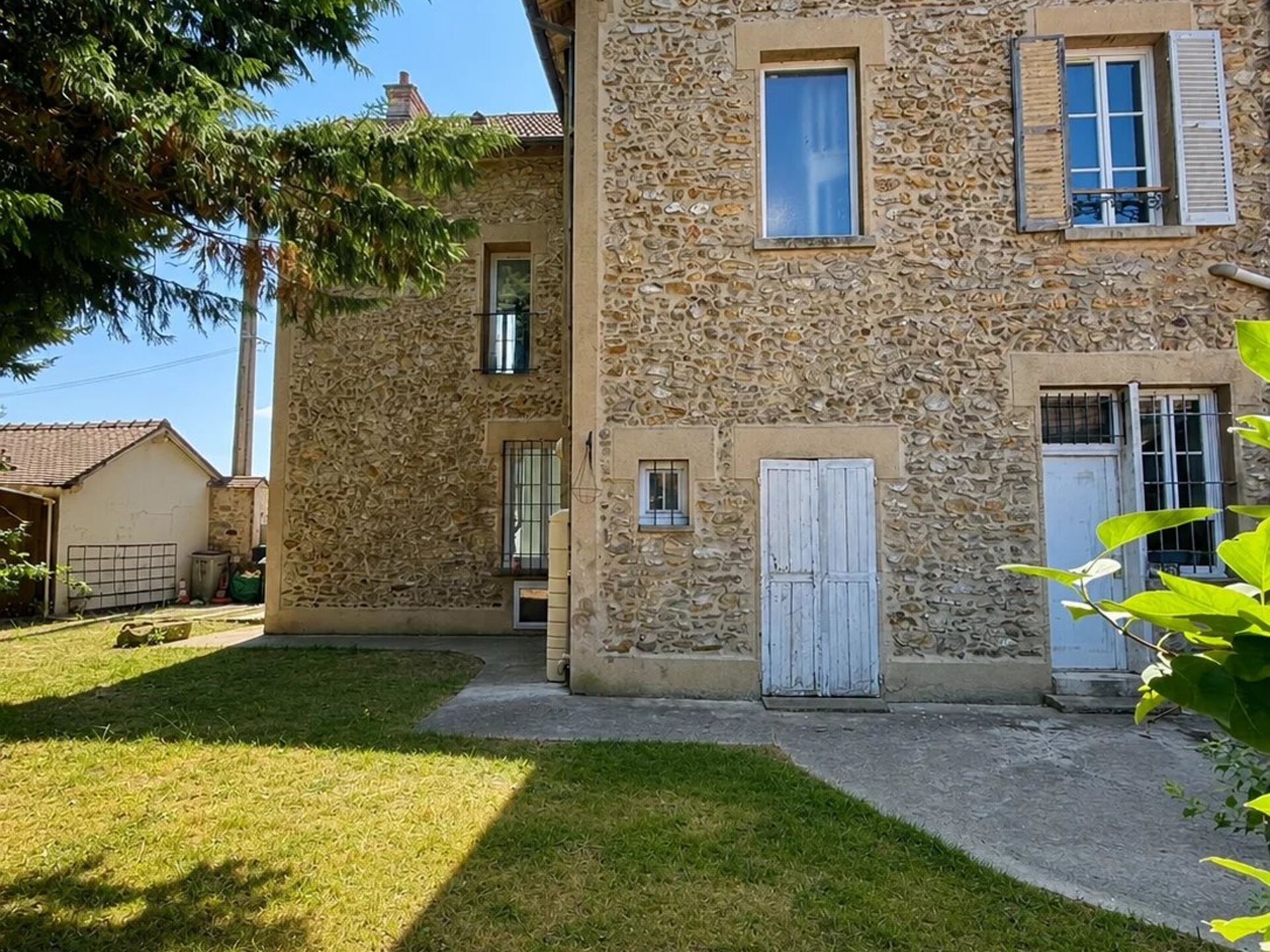 Maison 6 pièces 150 m² · à Sivry-Courtry · 150 m² · 255 000 €