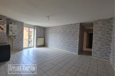 Appartement 4 pièces 656 €