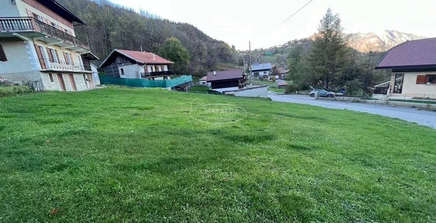 TERRAIN CONSTRUCTIBLE À BRIZON 74130 — photo 1