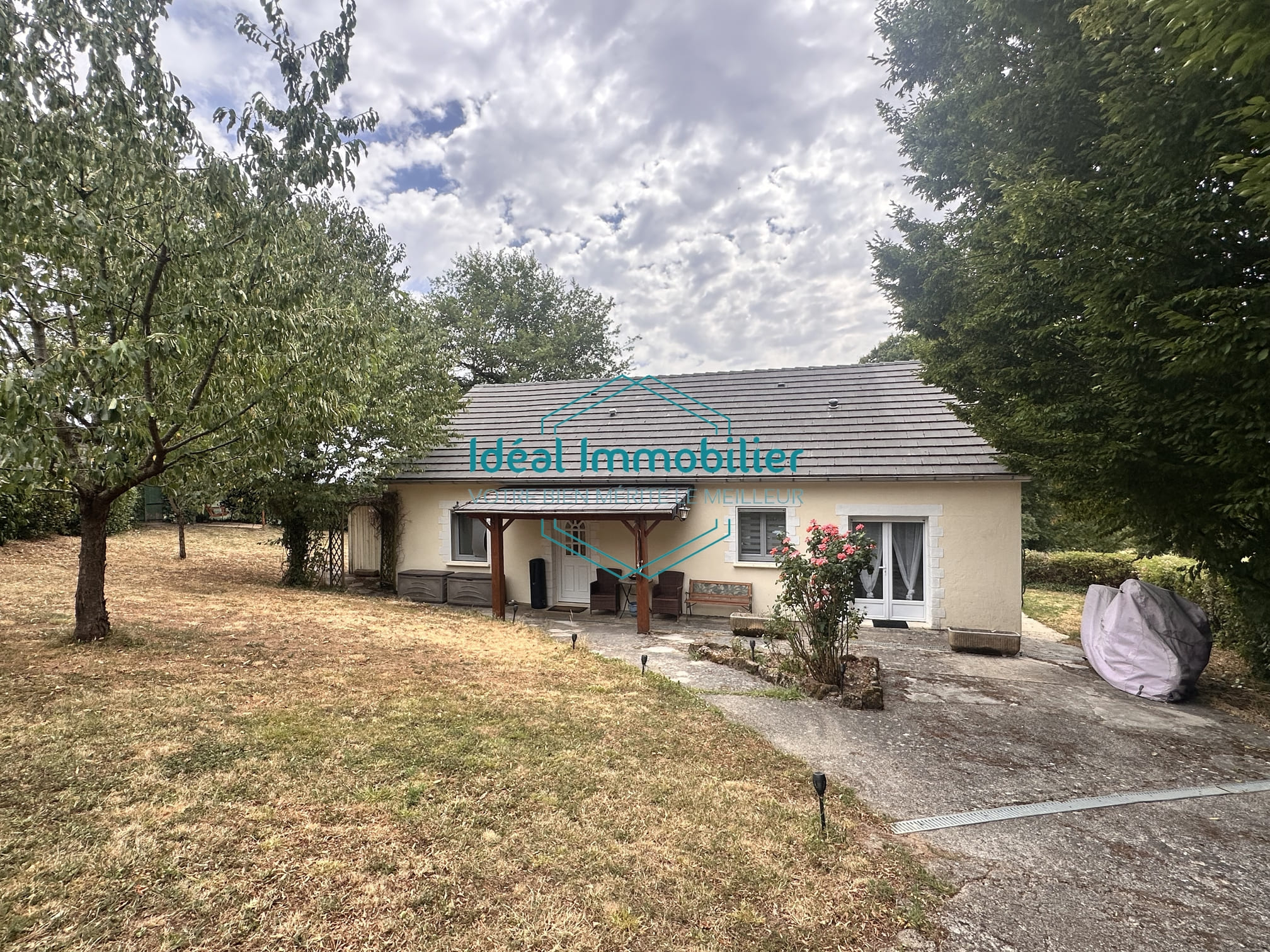 La Salvetat Peyrales - maison avec piscine