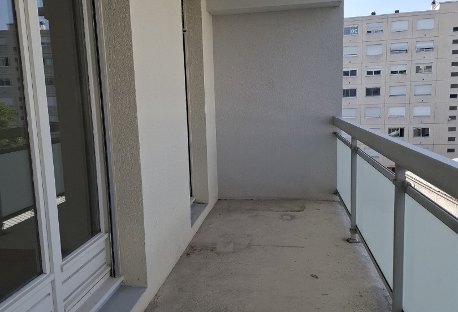 Location appartement 3 pièces 66 m² à Lyon 7 (69007) — photo 1