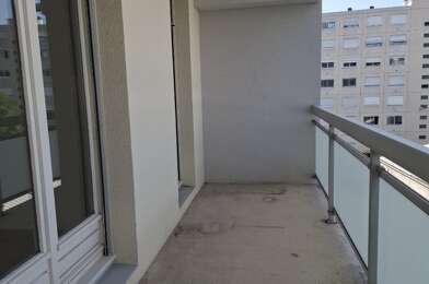 Appartement 3 pièces 899 €