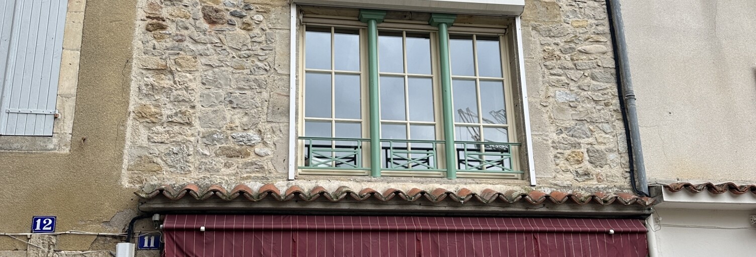 Immeuble  259 m² à vendre à Saint-Céré (46400)