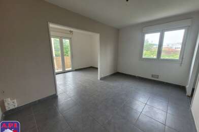 Appartement 2 pièces 402 €