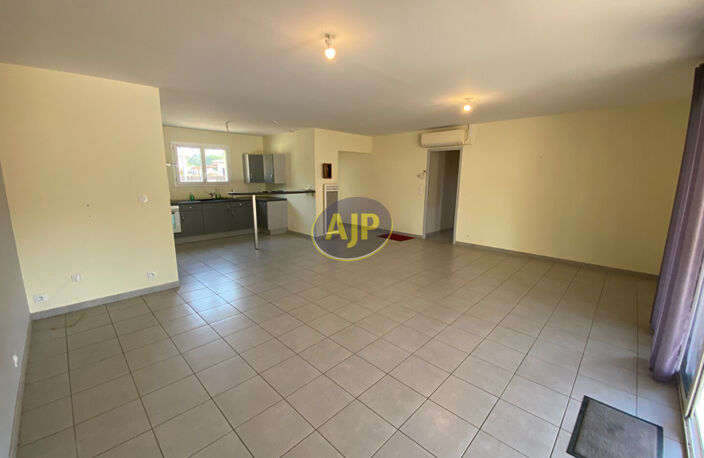 VENDAYS bourg Maison  4 pièce(s) — photo 3