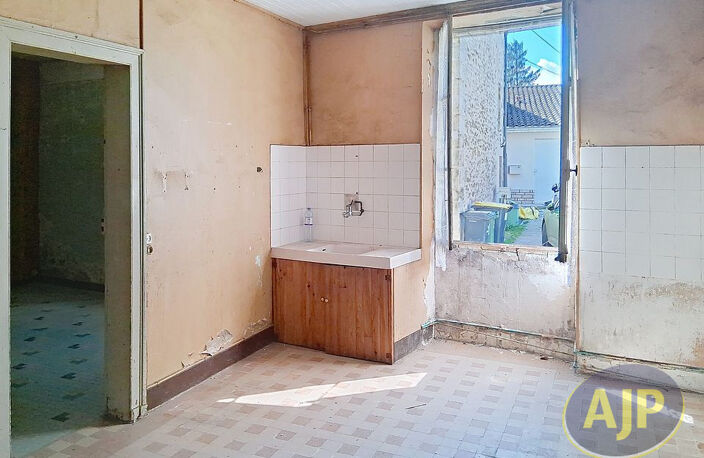 Maison  rénover à Saint Estèphe — photo 3