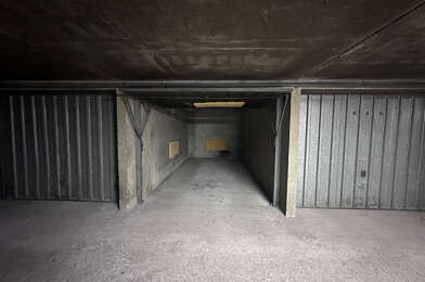Garage  25300 €