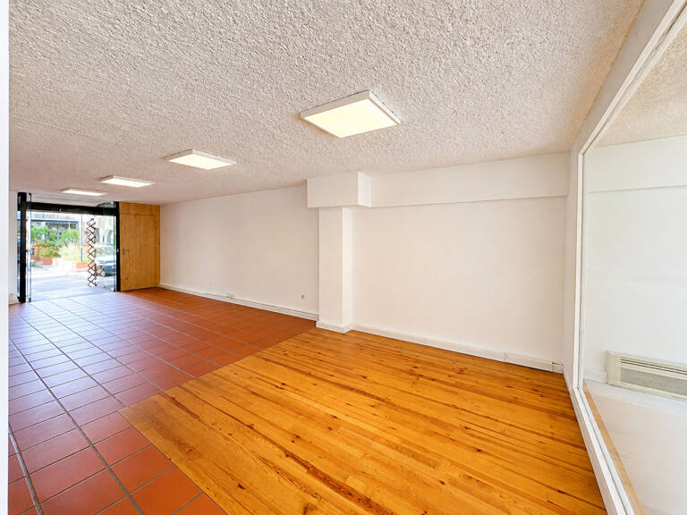TOULOUSE - SAINT-GEORGES  MURS COMMERCIAUX  DE 165.72 m2 — photo 1