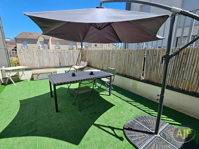 T3 TERRASSE RECENT COUERON BOURG — photo 1