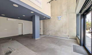 Commerce  53 m² à louer à Marseille 8 (13008)